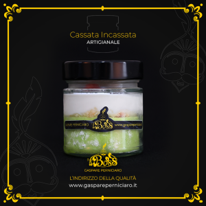 Cassata siciliana incassata in vasetto monoporzione, artigianale e fresca, con ricotta della Valle del Belice, frutta candita e cioccolato – Sambuca di Sicilia