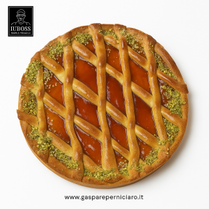 Crostata artigianale all’albicocca siciliana realizzata a mano con confettura di albicocche 75% frutta, pasta frolla fragrante e finiture dorate