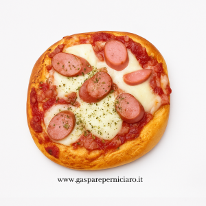 Pizzetta Siciliana artigianale con salame piccante e mozzarella