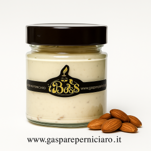 Vasetto di crema di mandorle tostate artigianale siciliana Il Boss Gaspare Perniciaro, prodotto a Sambuca di Sicilia con mandorle locali tostate lentamente per esaltarne aroma e gusto naturale.