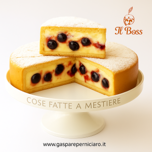 Torta con crema e amarene artigianale siciliana Il Boss Gaspare Perniciaro, confezionata in scatola elegante color oro, dolce tradizionale fatto a mano con ingredienti autentici e presentazione premium per degustazioni e regali gourmet