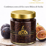 Vasetto di confettura extra di fico nero bifara siciliana artigianale con tappo oro e etichetta raffinata Gaspare Perniciaro, ambientazione chiara con fichi freschi e cucchiaino