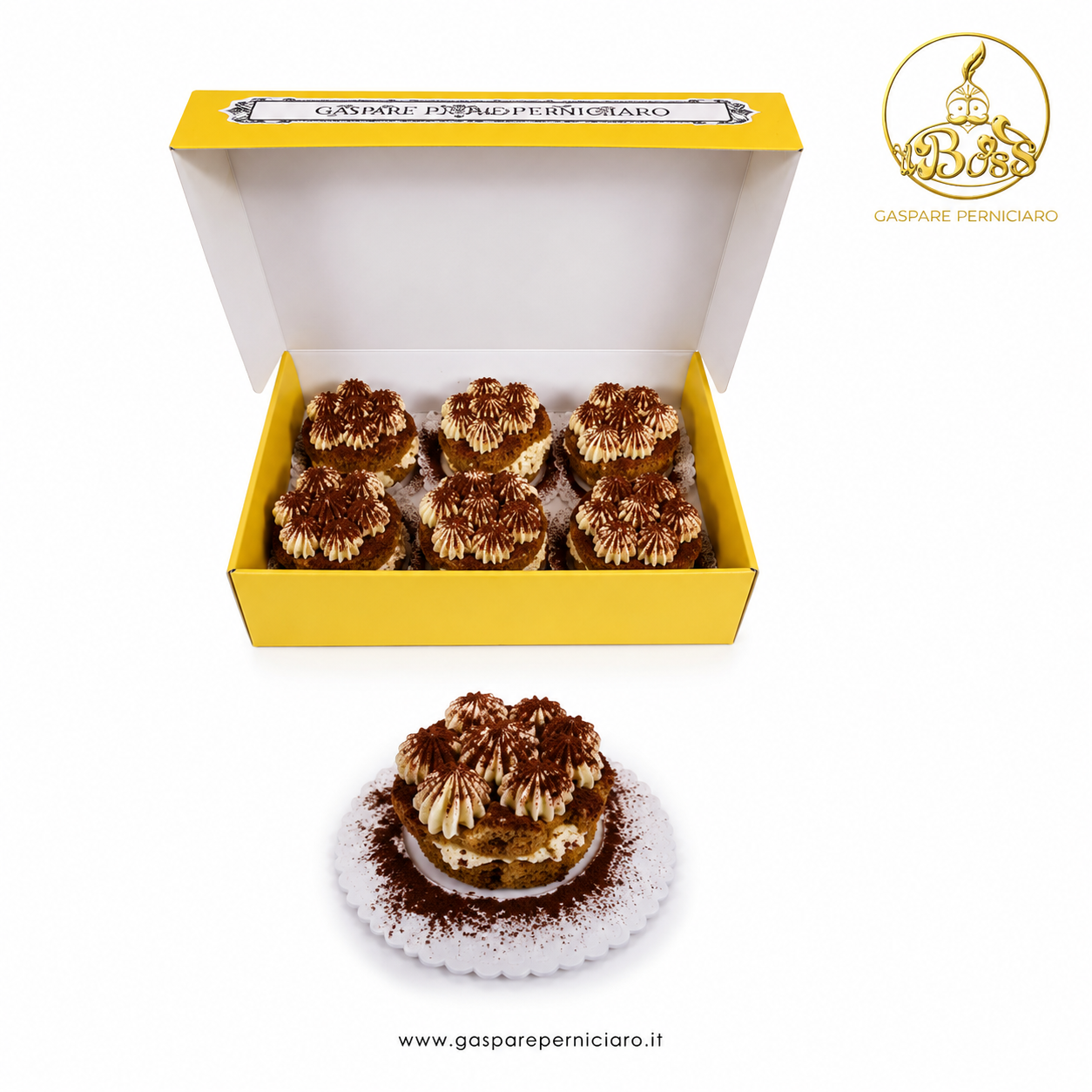 Vista dall'alto della confezione premium contenente sei Tiramisù Realistico artigianali Gaspare Perniciaro con savoiardi al caffè, crema al mascarpone e decorazione rigata al cacao, packaging professionale per ristorazione, catering e vendita online.