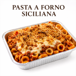 Pasta a forno siciliana con anelletti, ragù succoso, besciamella artigianale, mollica gratinata e confezione in vaschetta argentata da 500 grammi