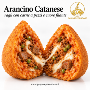 interno arancino catanese con carne a pezzi e cuore filante