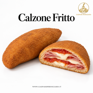 interno calzone fritto prosciutto mozzarella e salsa di pomodoro -panatura croccante street food siciliano per eccellenza